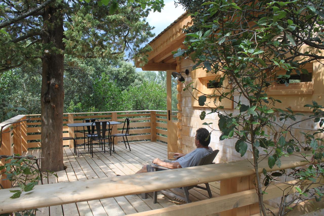 Les Cabanes Dans Les Bois Logis Hotel Villedubert Kültér fotó