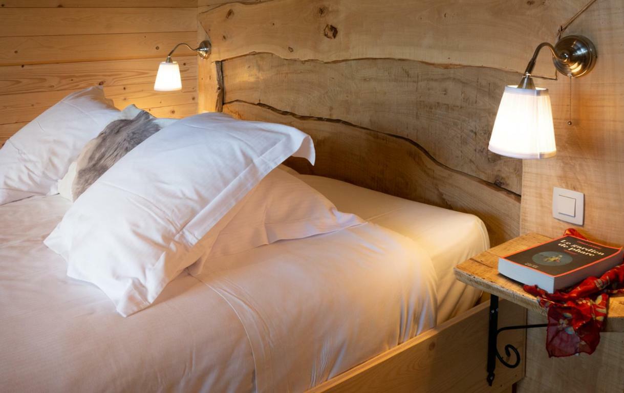 Les Cabanes Dans Les Bois Logis Hotel Villedubert Kültér fotó